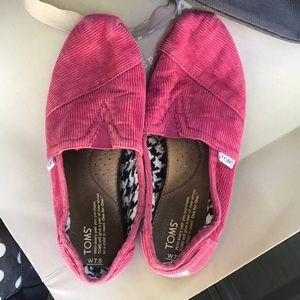 ✨PINK CORDUROY TOMS✨